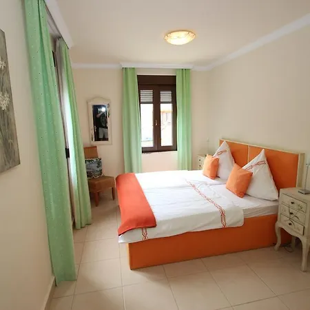 Casa Marbella Finca Sanjuan