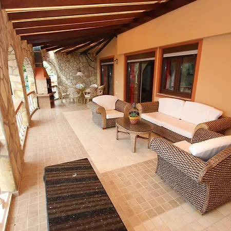 Casa Marbella Finca Sanjuan *